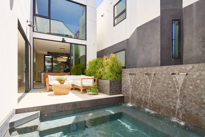 Art Deco Elegance in Venice | Pool, Spa, Rooftop