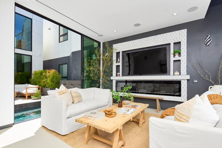 Art Deco Elegance in Venice | Pool, Spa, Rooftop gallery image 2