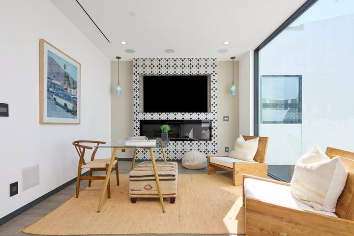 Art Deco Elegance in Venice | Pool, Spa, Rooftop gallery image 5