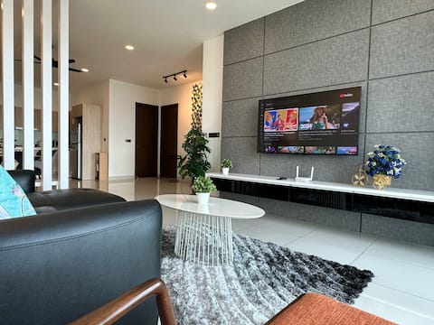 Green Haven Luxury Sea View 3 Bedroom Suite