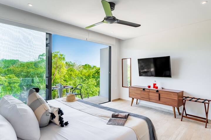 Be Condo managed Airbnb listing 2