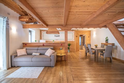 "The Charming Nest" Cir n.132