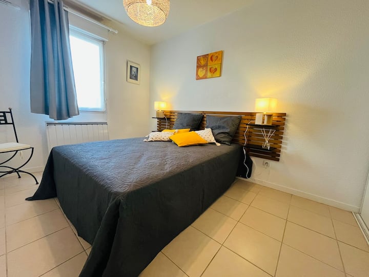 habitación con 1 cama doble 140x190