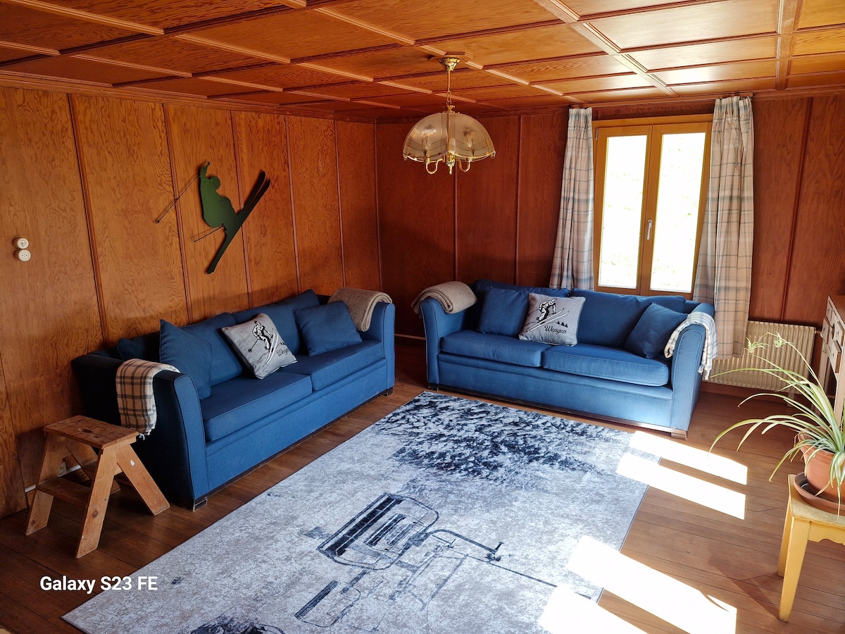 Successful Airbnb property: Traditional chalet in Wengen - parterre / ground in Lauterbrunnen