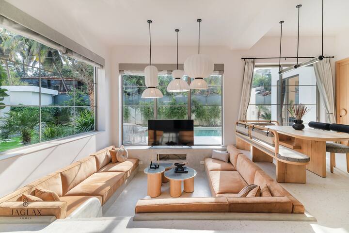 Living room image 1