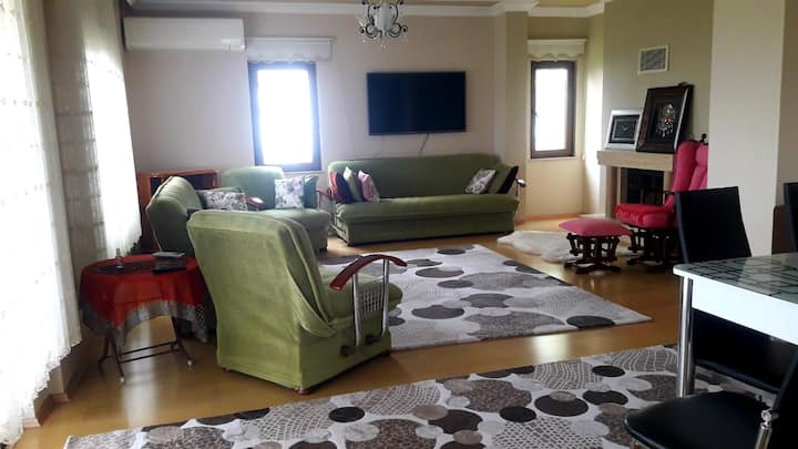Müstakil  Bahçeli Villa - Yomra