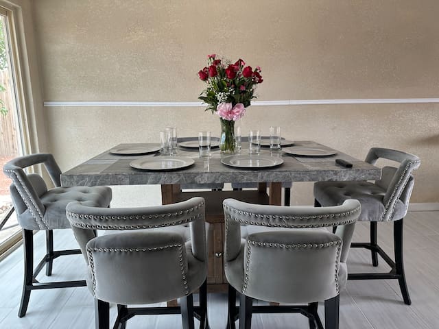 Vegas gateway family friendly