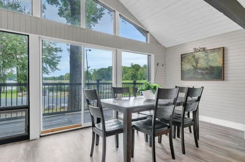 Four Lakefront Cottages w Large Dock & Fire Pits!