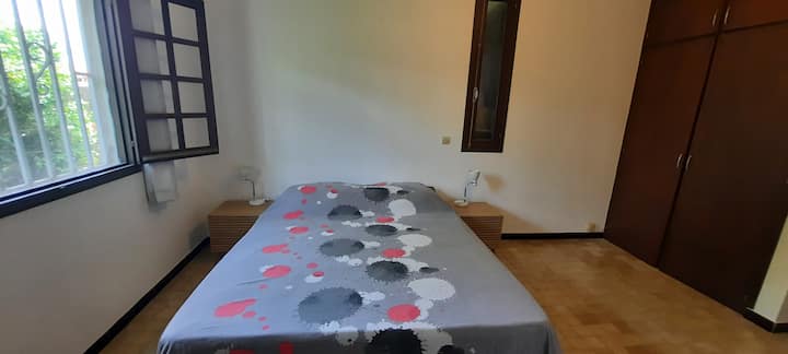 საძინებელი 1