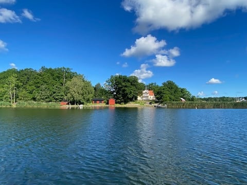 Dream vacation in a house by the sea with a private jetty