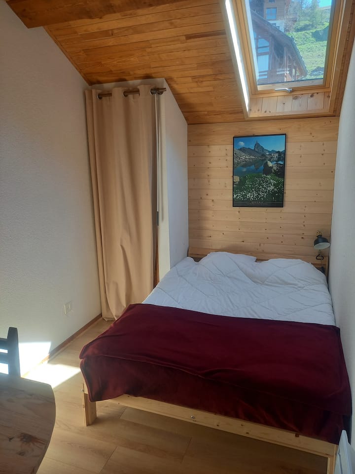 Dhomë gjumi 2