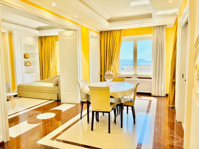 Casa di Lusso con Vista sul Mare Capri e Costiera