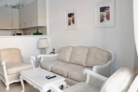 Island-inspired apartment in the heart of Athens