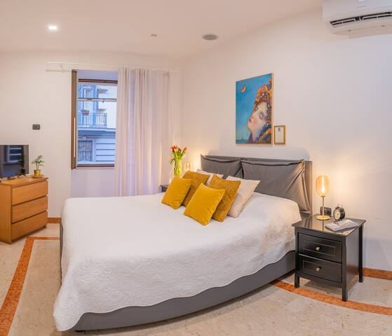 Daymoon House Merliani, Vomero