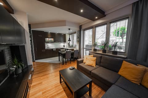 Popular Airbnb listing: Warszawa, Great Place, Free parking place in Bemowo