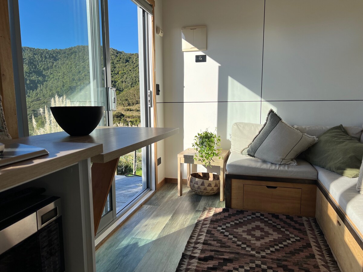 Popular Airbnb listing: Nature retreat in the Matakana hills in Rodney North