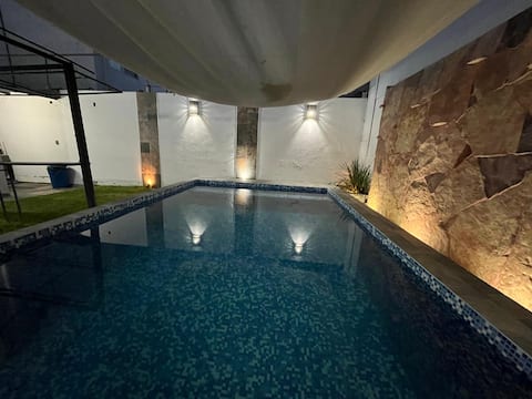 House in Teques with a private pool