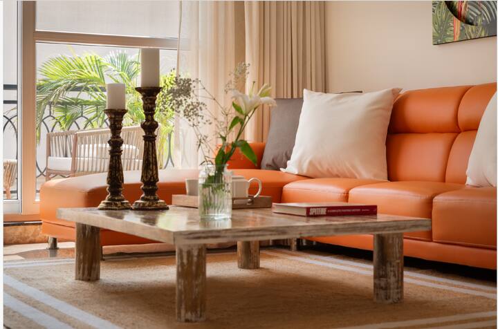 Living room image 3