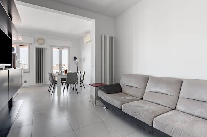Viareggio - Bright Apartment Near The Beach! - Camaiore