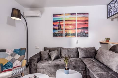 Top performing Airbnb: Astrinos PentHouse , Old Center NetFlix & Balcony in 1η κοινότητα ηρακλείου κεντρική