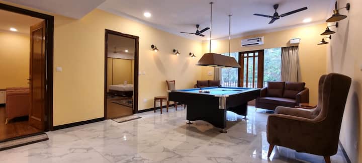 Living room image 8
