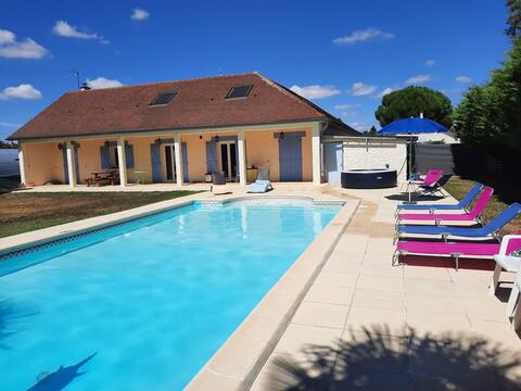 Nevers Relaxation Villa