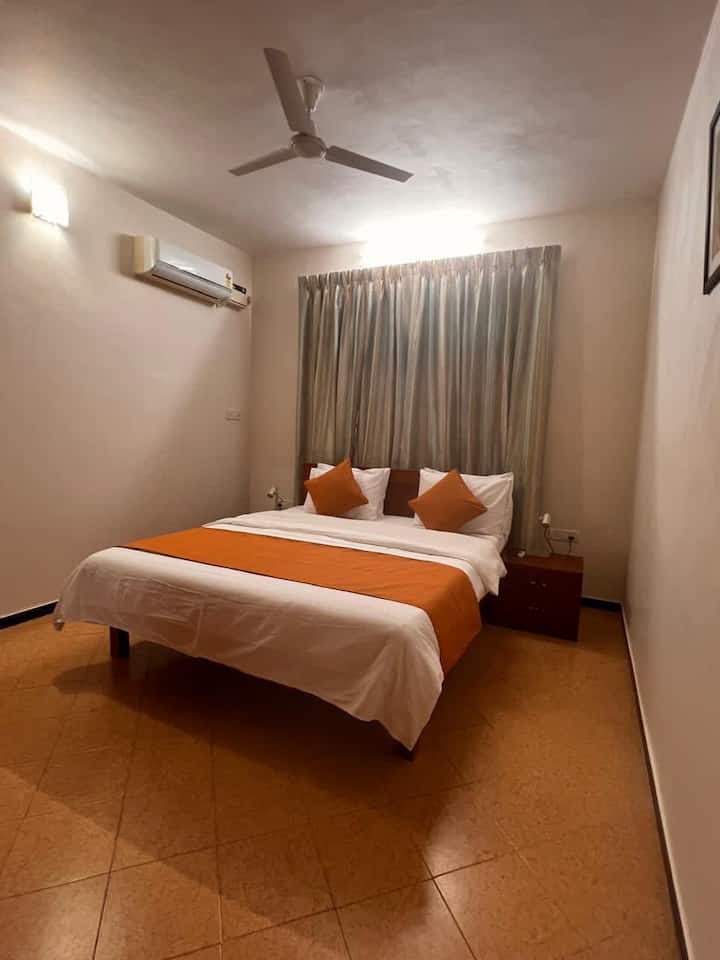 Bedroom 1 image 1