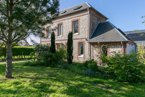 Nice period house near Etretat