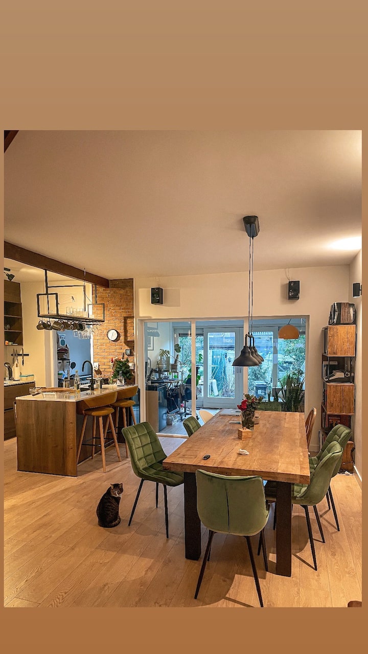 Spacious Room With Garden View - Amsterdam