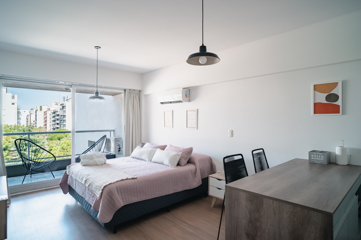 Kitnet de um quarto em Palermo com varanda e piscina