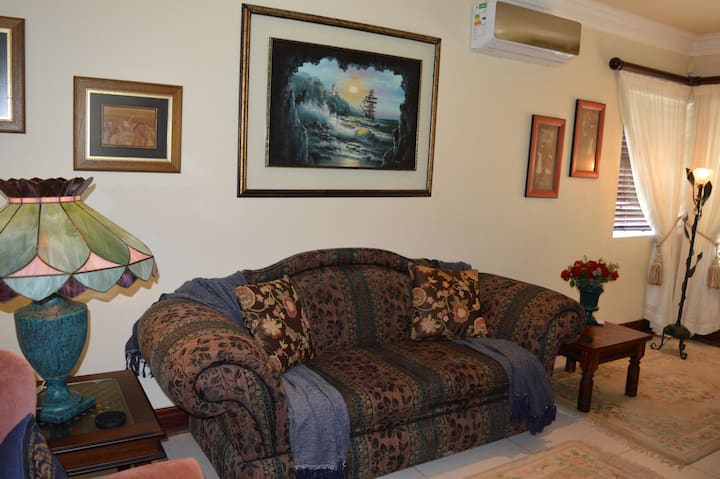 Vervet's Crest, Luxury Apartment In Southbroom. - Southbroom