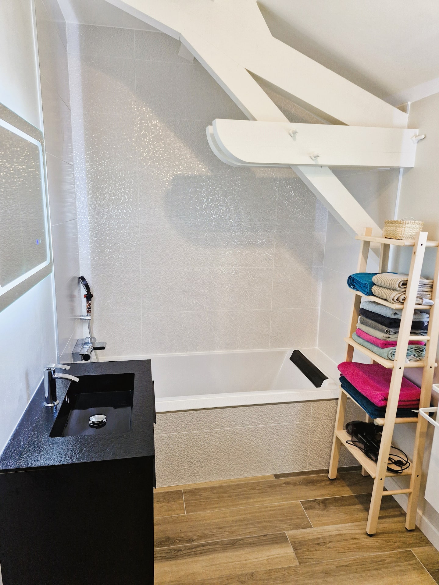 Maison avec piscine proche Lyon — Salle de bain
