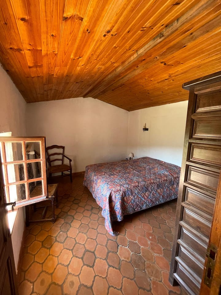 slaapkamer 1 verdieping vleugel 1
bed 140