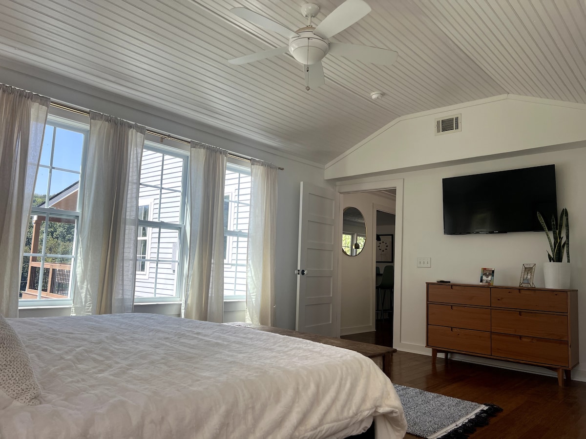 Krásne osvetlenie v hlavnej spálni