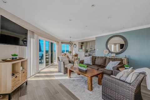 Popular Airbnb listing: Ocean Front Beach Condo in Ocean Beach