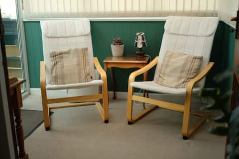Top performing Airbnb: Flat in the heart of Bude in Bude Stratton