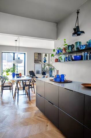 Villa med skøn have tæt på alt gallery image 3