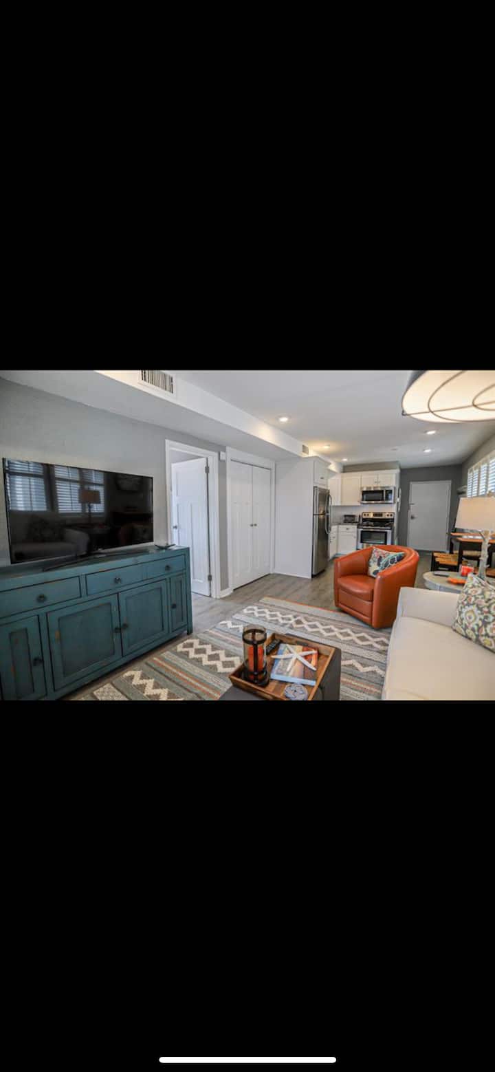 Updated Condo In Great Location. 
1 Queen Bed - Stone Harbor, NJ