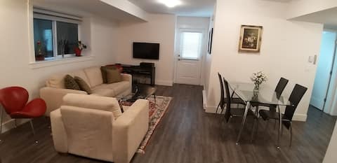 Popular Airbnb listing: 2 bedroom Suite, North Vancouver in North Vancouver District