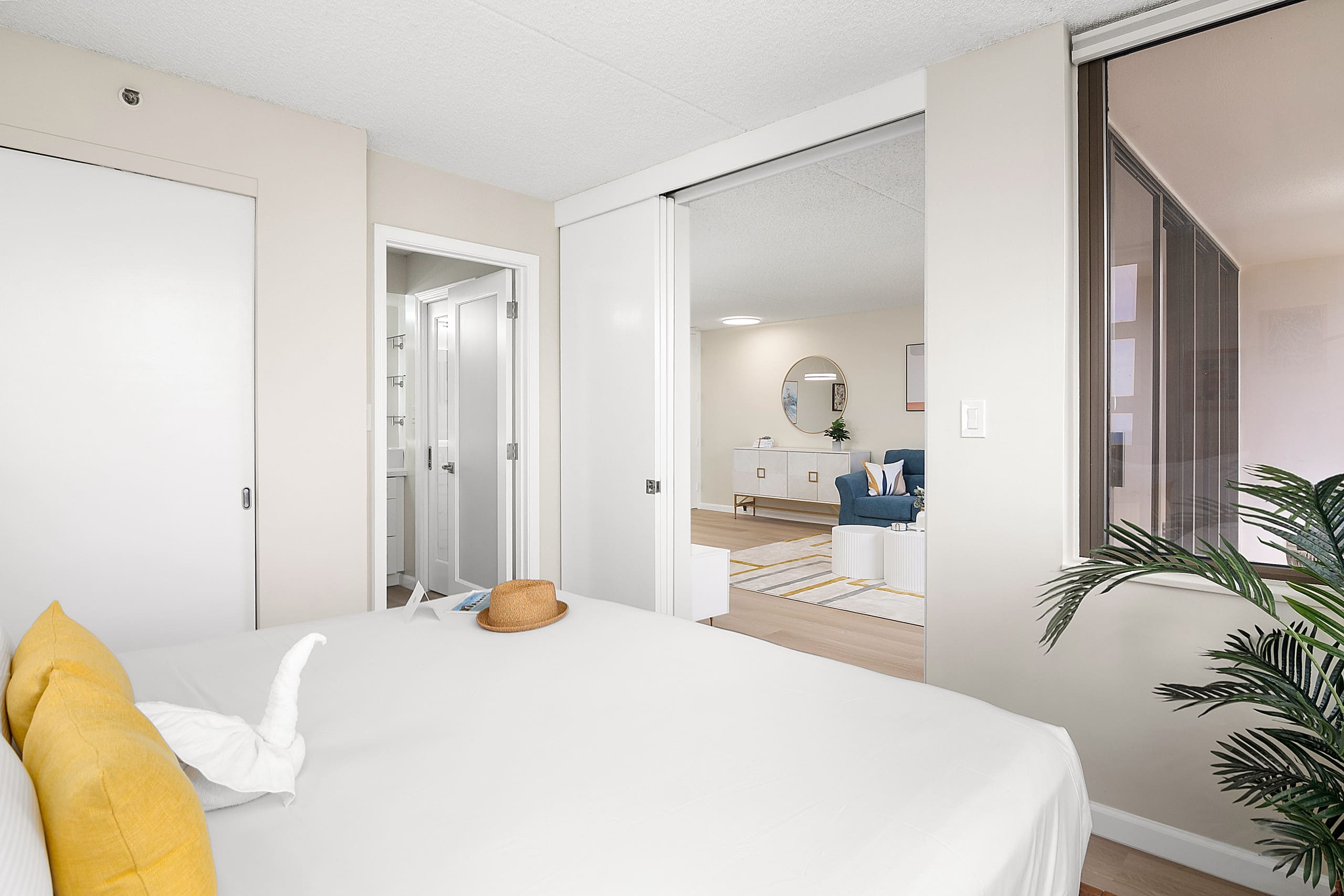 Condo in Honolulu · ★4.86 · 1 bedroom · 2 beds · 1 private bath - Image 40