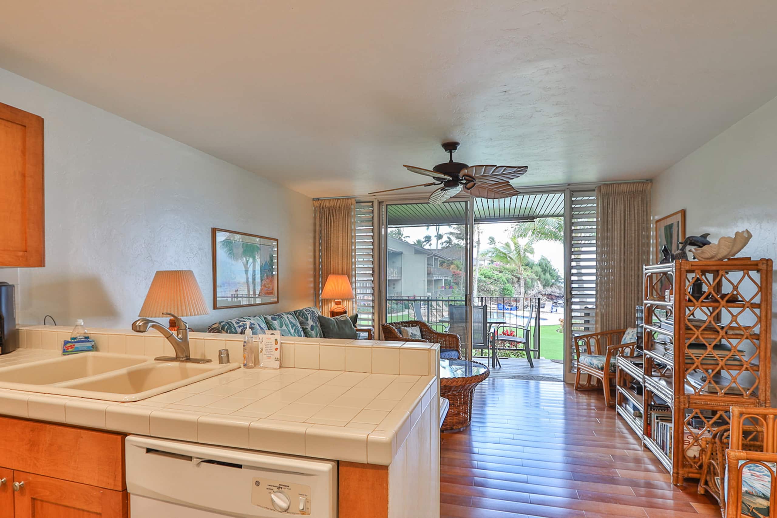 Condo in Lahaina · ★5.0 · 1 bedroom · 1 bed · 1 bath - Image 8