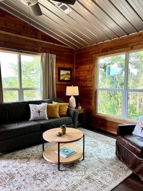 Successful Airbnb property: The Goldfinch - A Cozy Cabin in the Trees in Canyon Lake