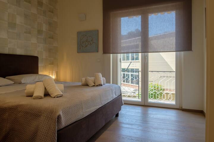 Apartment in a quiet place, Naples Center gallery image 2