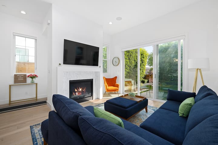 Modern LA Oasis near Beaches, LAX, Sofi and Culver