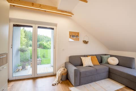 Top Airbnb: Forest Breeze Apartments (No.2) in Jesenice