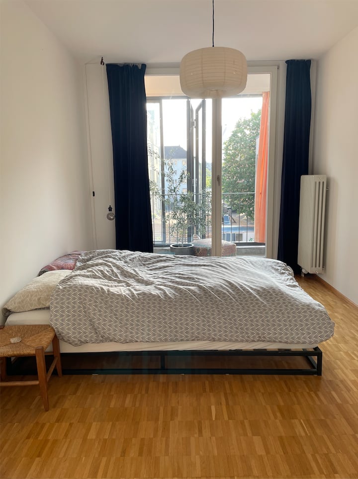 საძინებელი 1