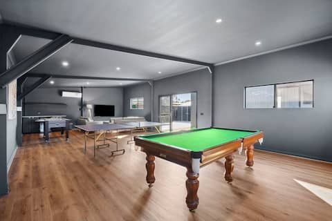 The Absolute Beach Escape | Paradise for 21