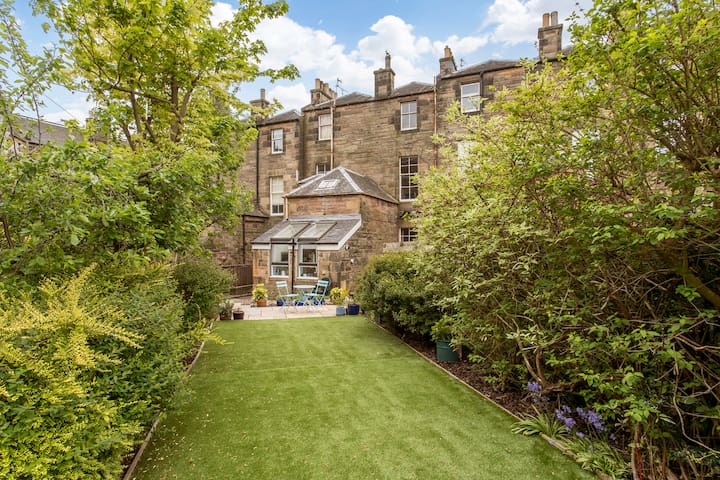 Stylish Murrayfield sanctuary