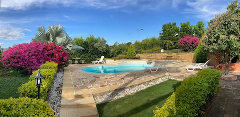 Popular Airbnb listing: Aires del Sauzalito - Country Lodging in Barichara