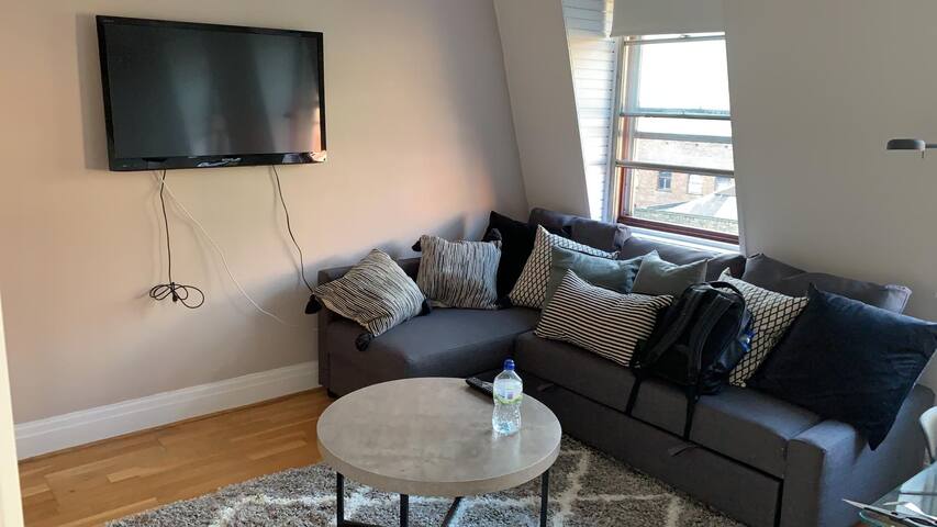 Three bedroom – Premium location gallery image 2